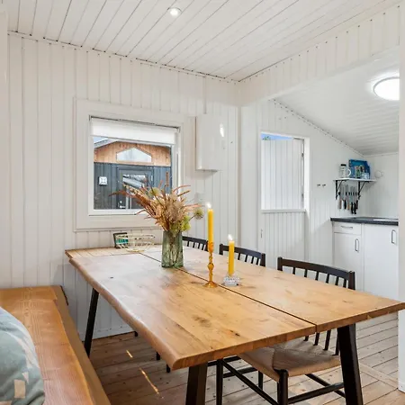 Charming Older With Several Terraces, Annex, Hot Tub And Shelter Just A Few Minutes Walk From Elsegarde And Close To エーベルトフト